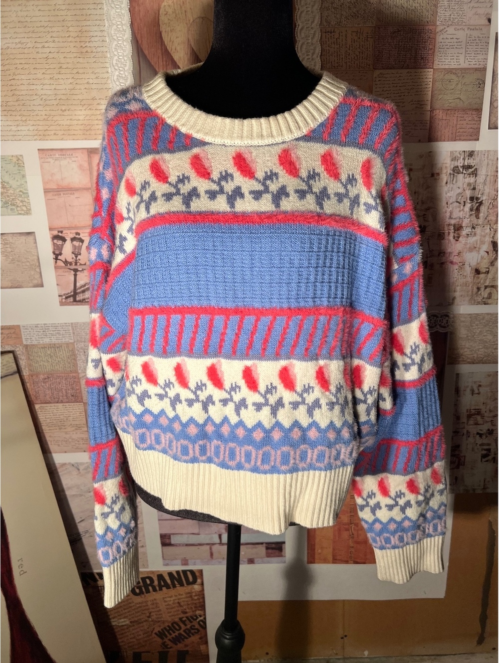 Soft Wild Fable Women's Large Patterned Cropped Sweater Blue, Pink cream